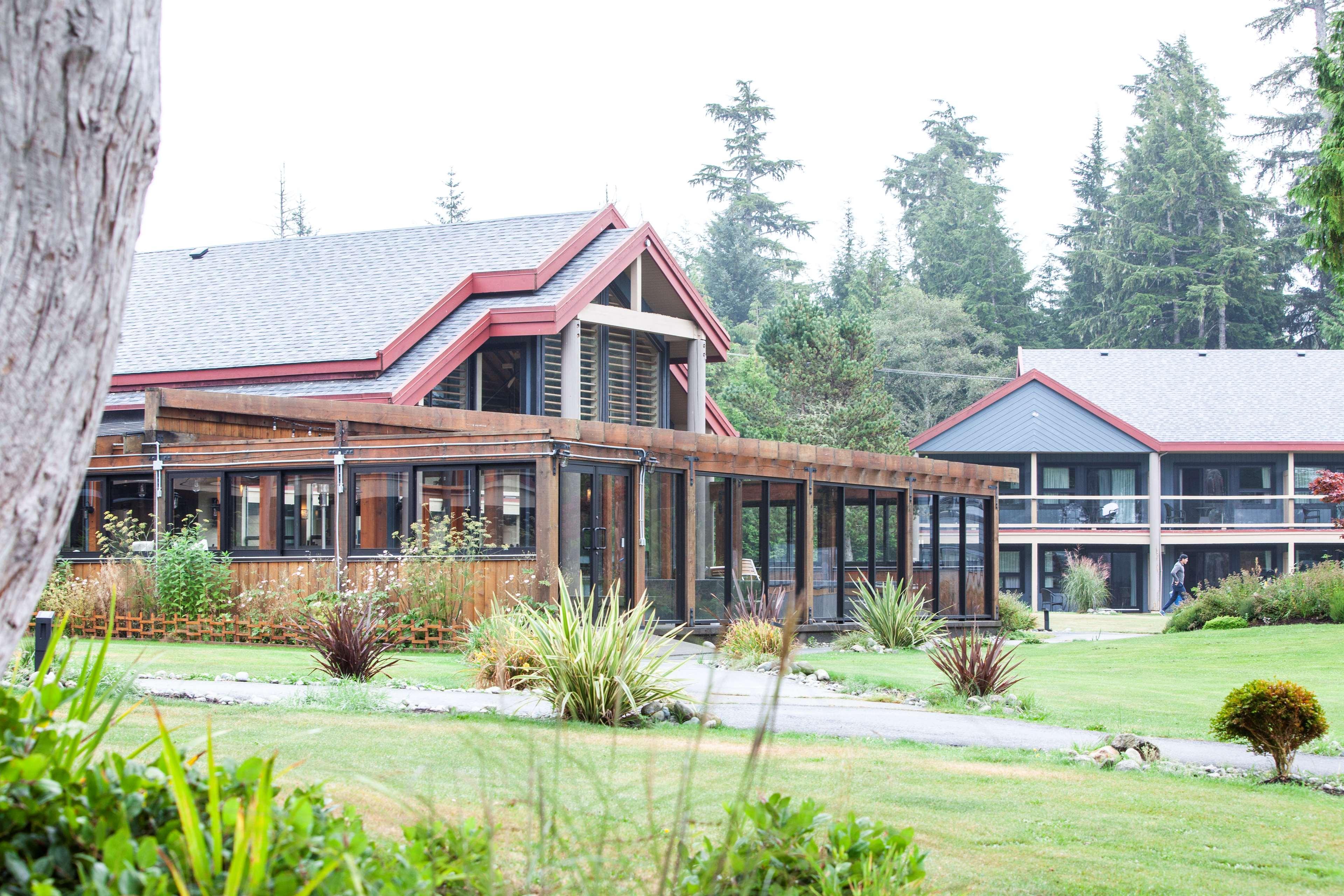 Best Western Plus Tin Wis Resort Tofino Exterior photo